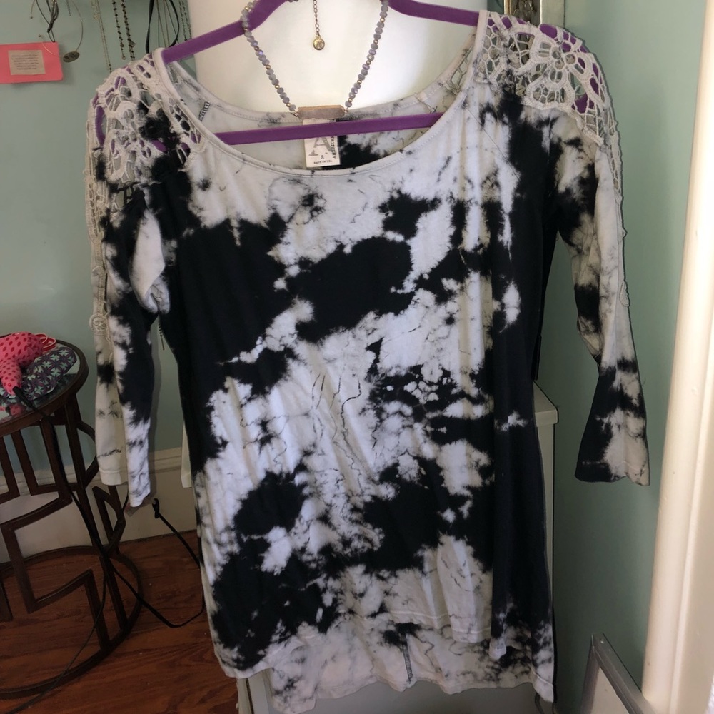 multi colored top with lace